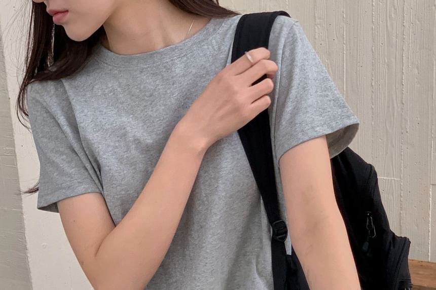 SeoulPop - Effen cropped T-shirt met korte mouwen