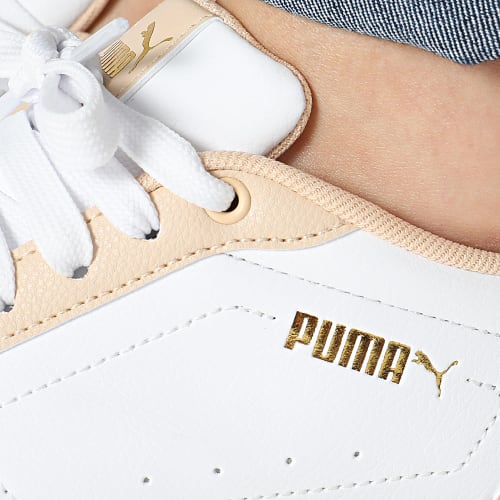 Baskets Femme Court Classy 395021 Puma White Cashew Puma Gold
