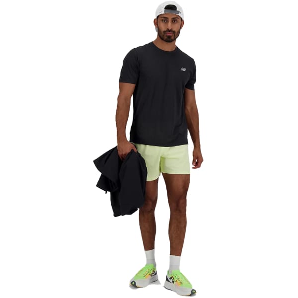 Short trail NEW BALANCE NEW BALANCE ATHLETICS SHORT SLEEVE BLACK