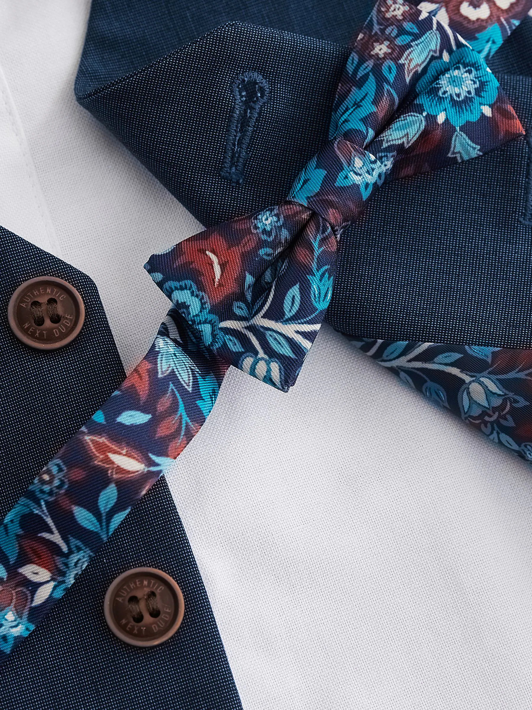 Blauw - Set van gilet, shirt, broek en vlinderstrikje (3mnd-9jr)