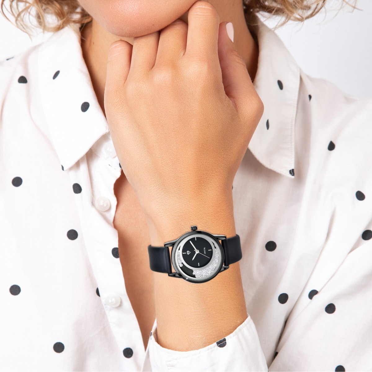 Montre Lynn élégante ornée de Cristaux scintillants SC Crystal
