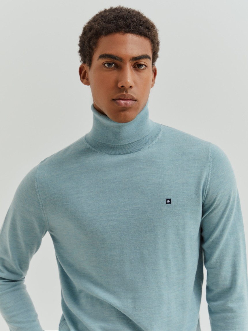 Camisola de gola alta de lã merino