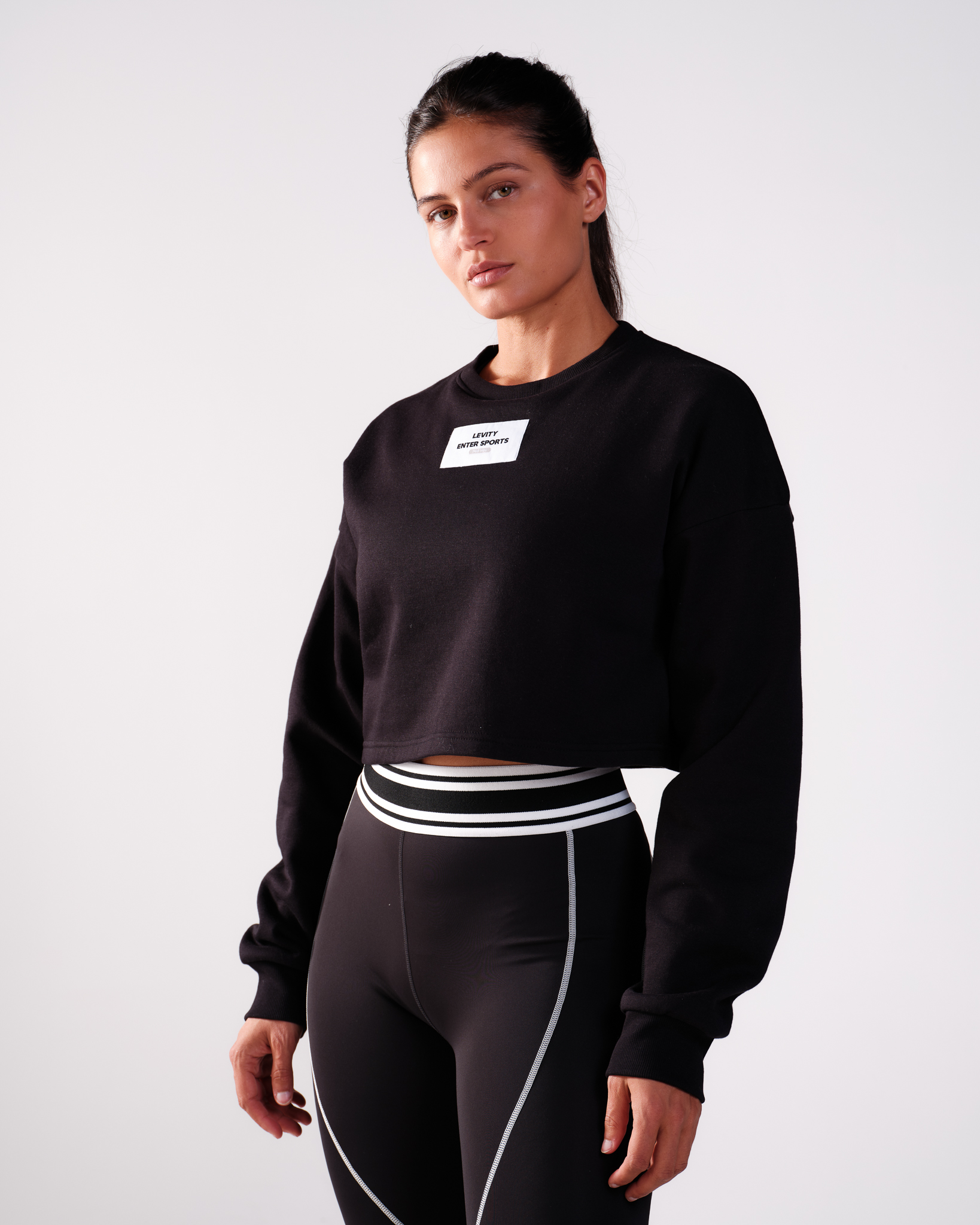 LEVITY Black'n White LS Black