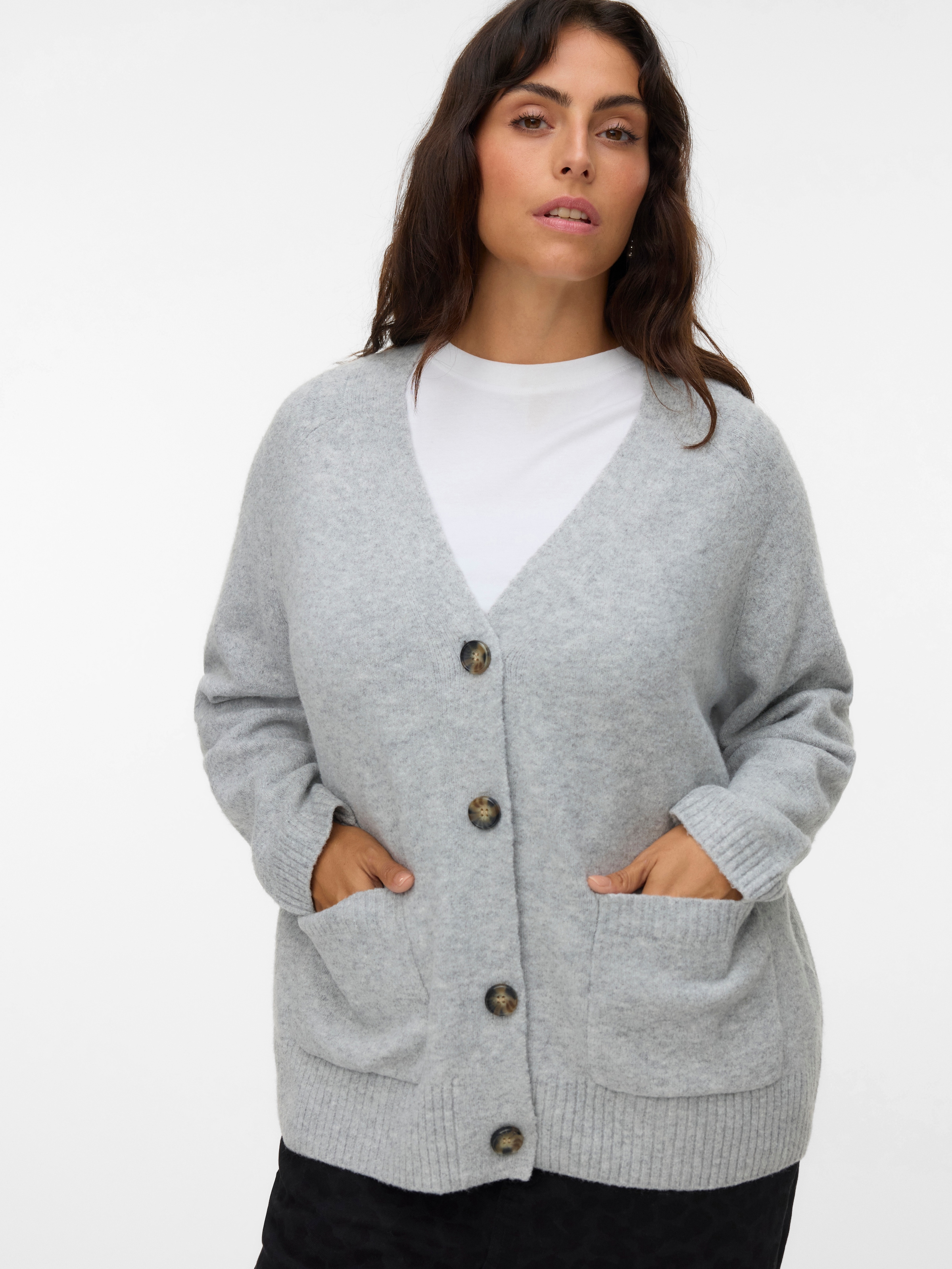 Vero Moda Curve Strickjacke »VMCBOOM LS V-NECK BUTTON CARDI NOOS CUR«