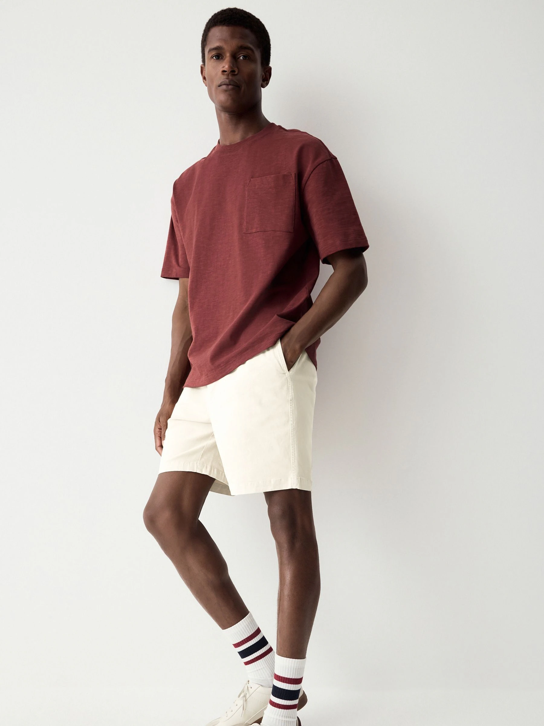Ecru - Stretchy katoenen shorts met elastische tailleband