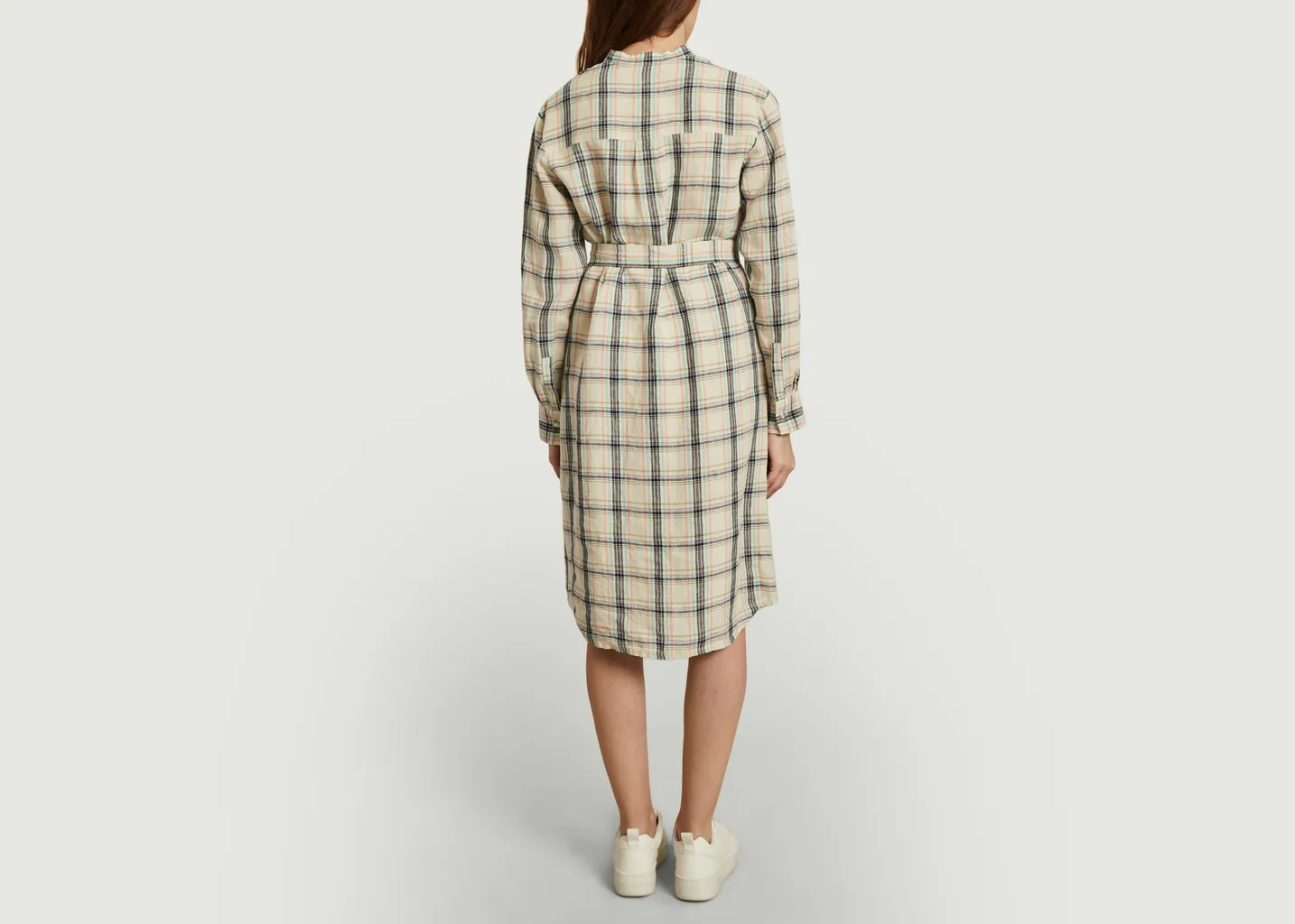 Robe Raquel A.P.C.