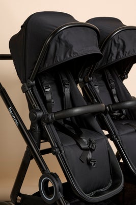 DEMOEKSEMPLAR Beemoo Pro Twin Søskenvogn, Night Black/Black
