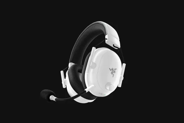 [OUTLET] - Razer BlackShark V2 PRO - 2023 Edition - headset - fuld størrelse - Bluetooth/2,4 GHz radiofrekvens - trådløs - støjisolerende - hvid