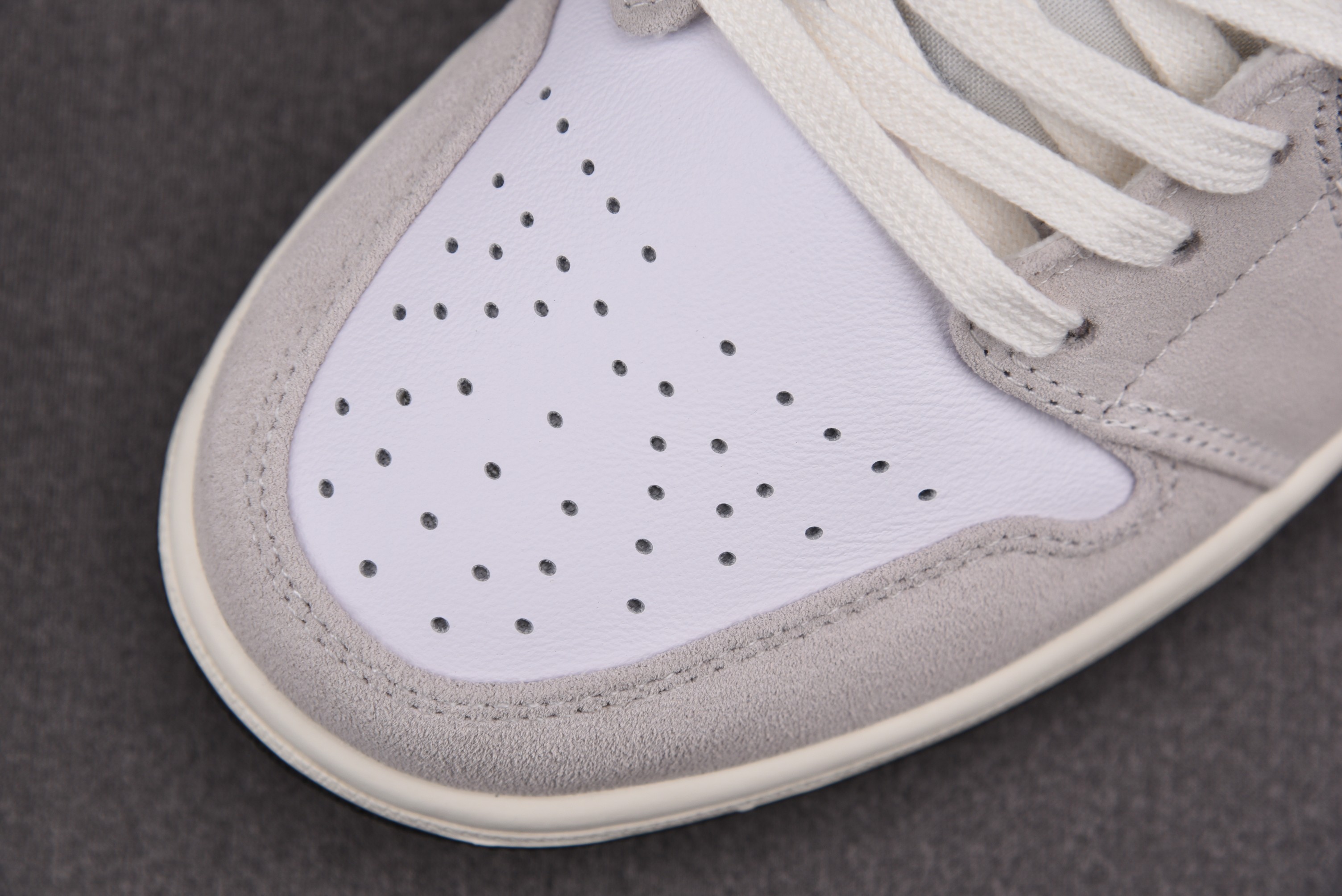 Jordan 1 Low Astrograbber