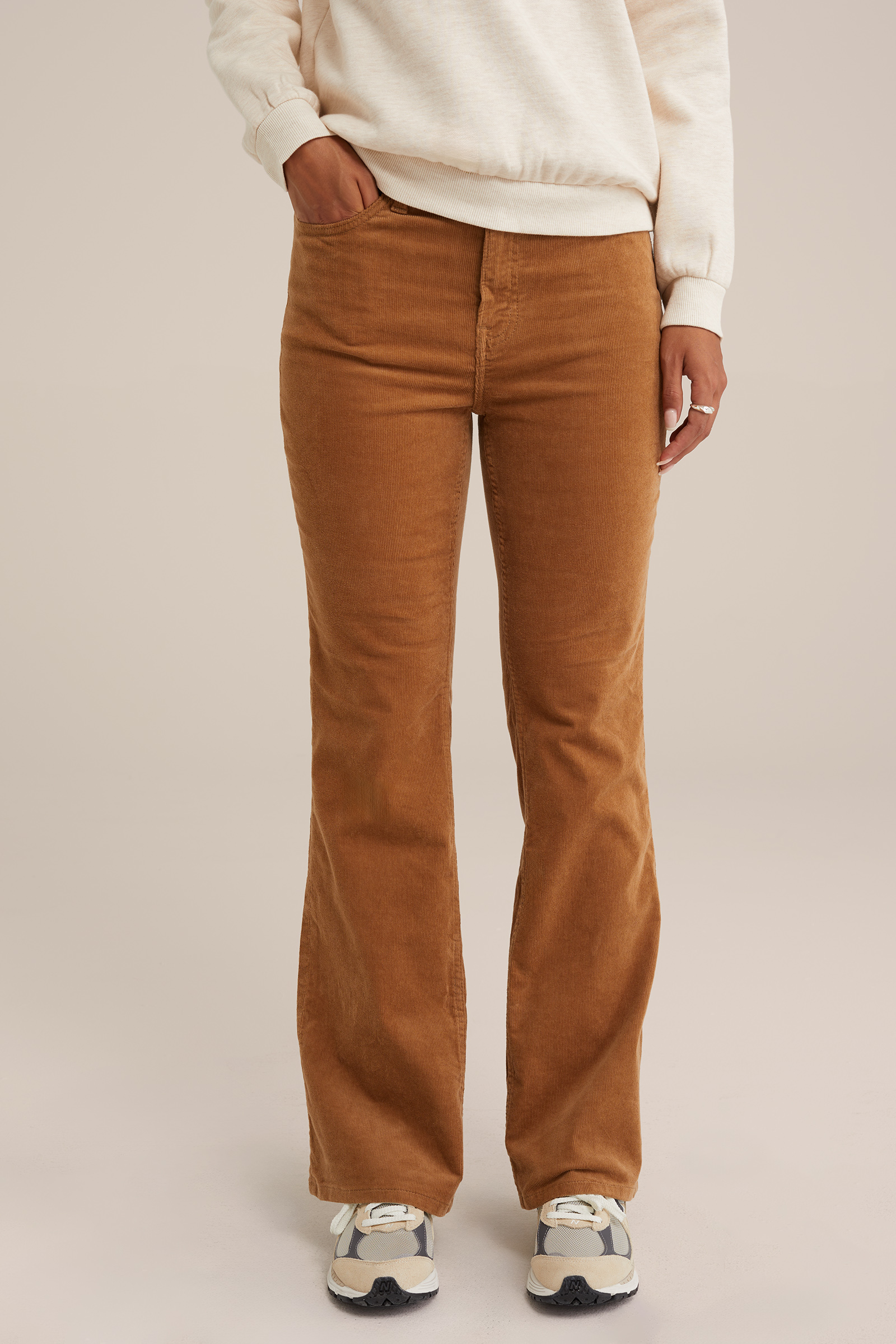 flared broek van corduroy WE Fashion Lichtbruin