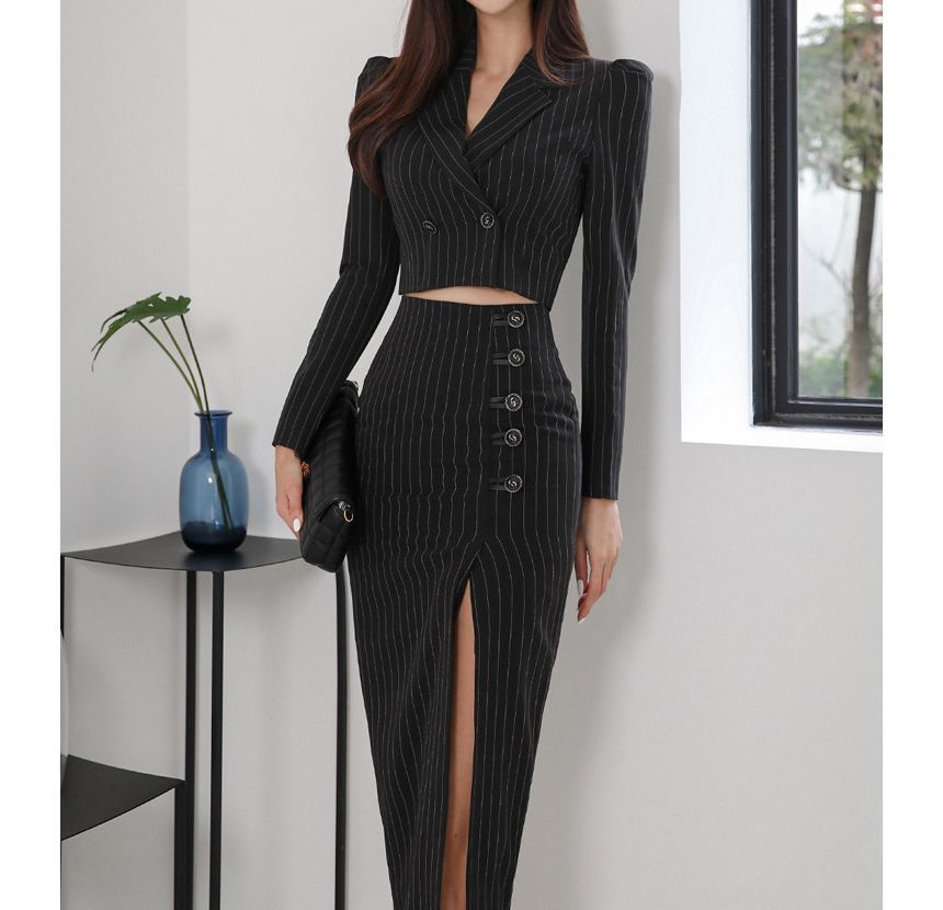 Yilda - Set: Gestreepte cropped double-breasted blazer + hoge taille split kokerrok