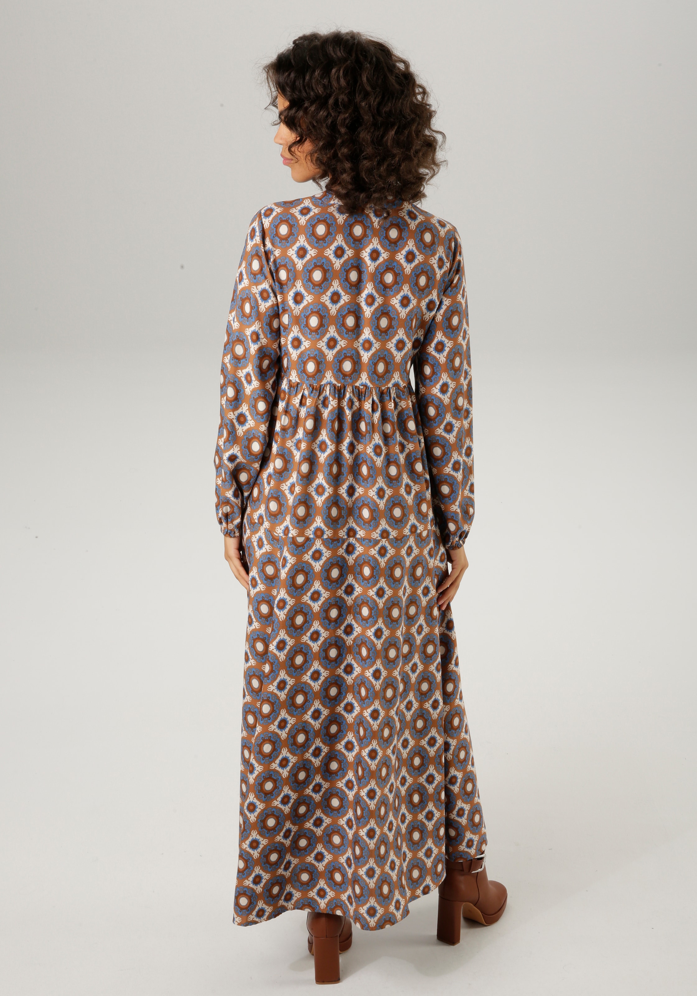 Aniston CASUAL Maxikleid mit fantasievollem Mandala-Druck