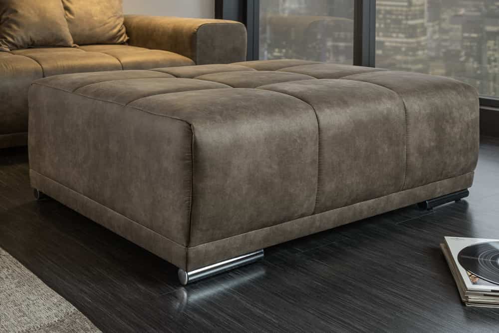Extravaganter Hocker ELEGANCIA 110cm taupe mit Ziersteppung