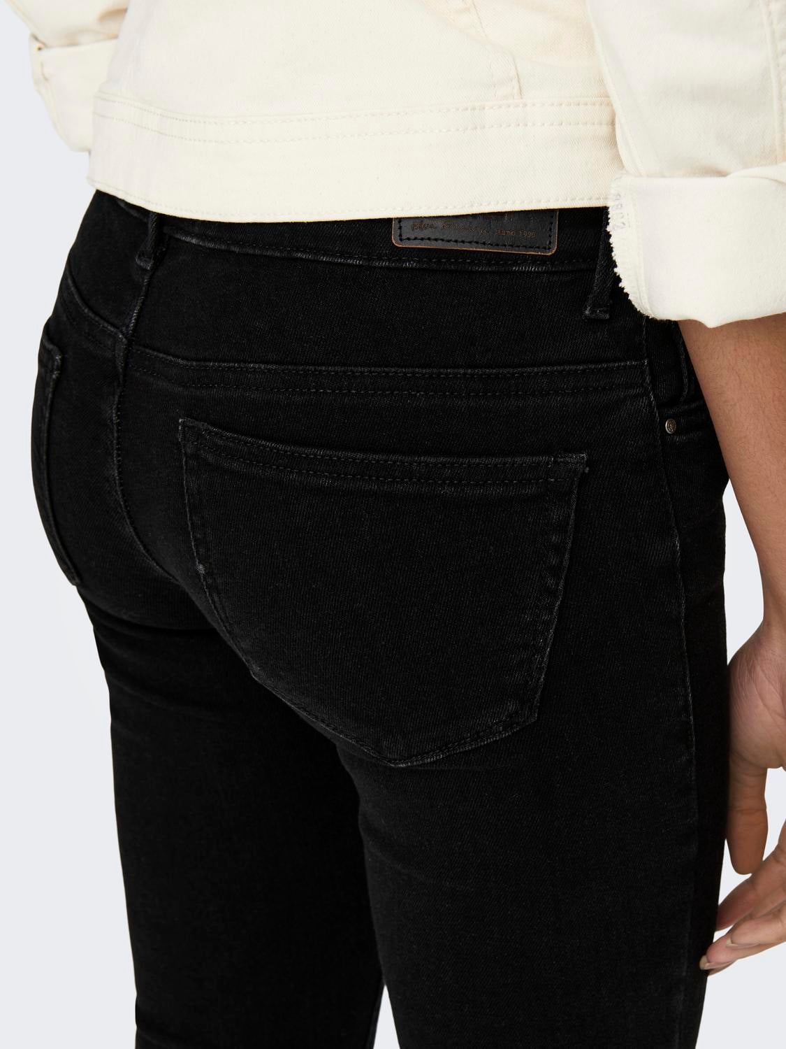 ONLCORAL Sehr niedrige Taille Skinny Fit Jeans Black Denim