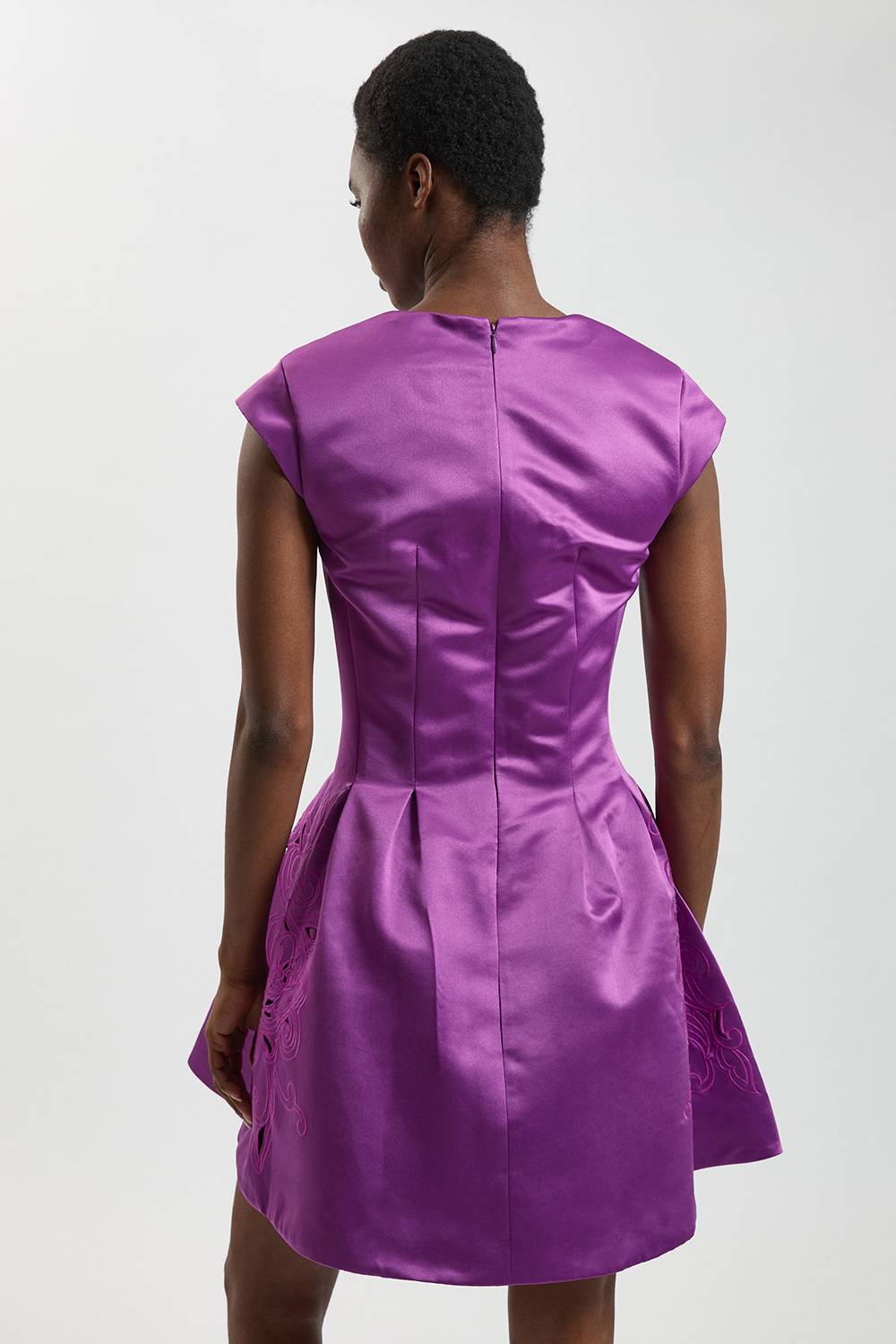 KarenMillen Robe Mini Cintrée En Satin À Découpes Ajourées