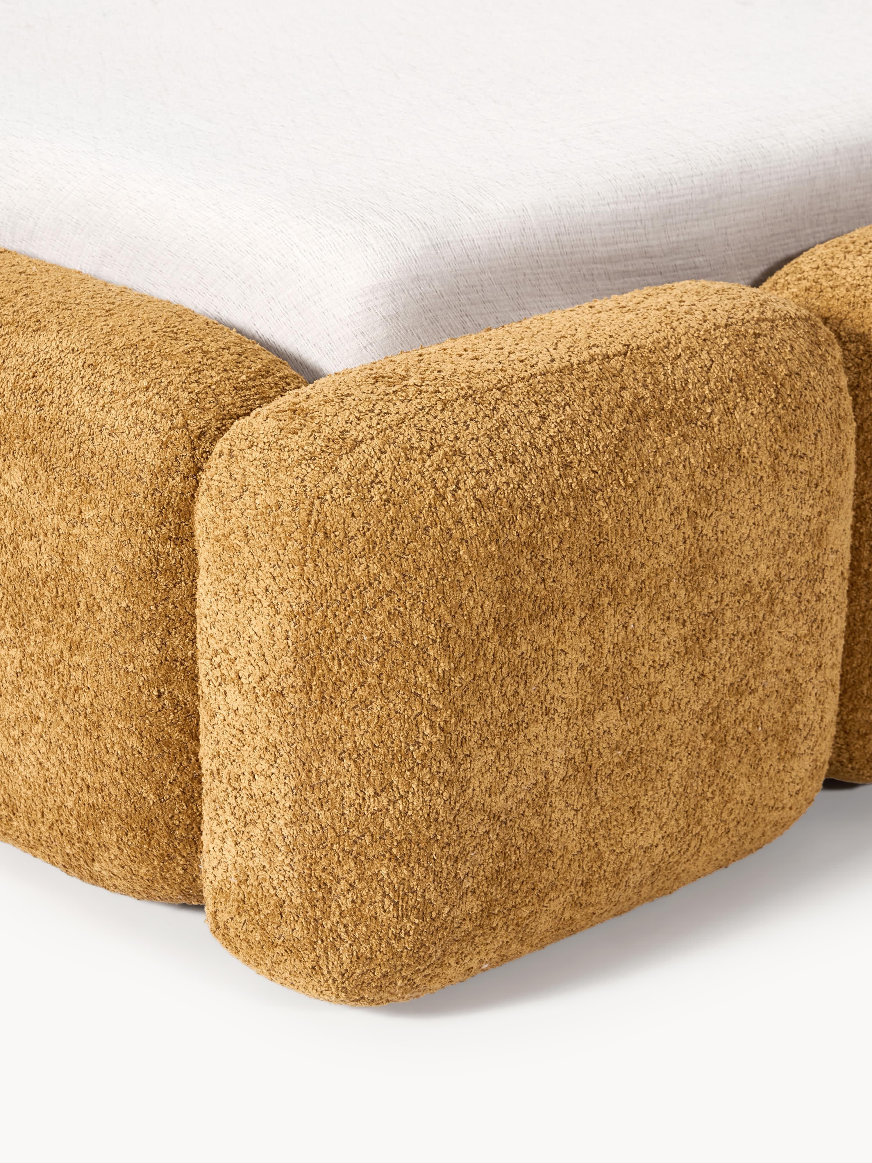 Gestoffeerd bed Tayla van teddy bouclé met opbergruimte