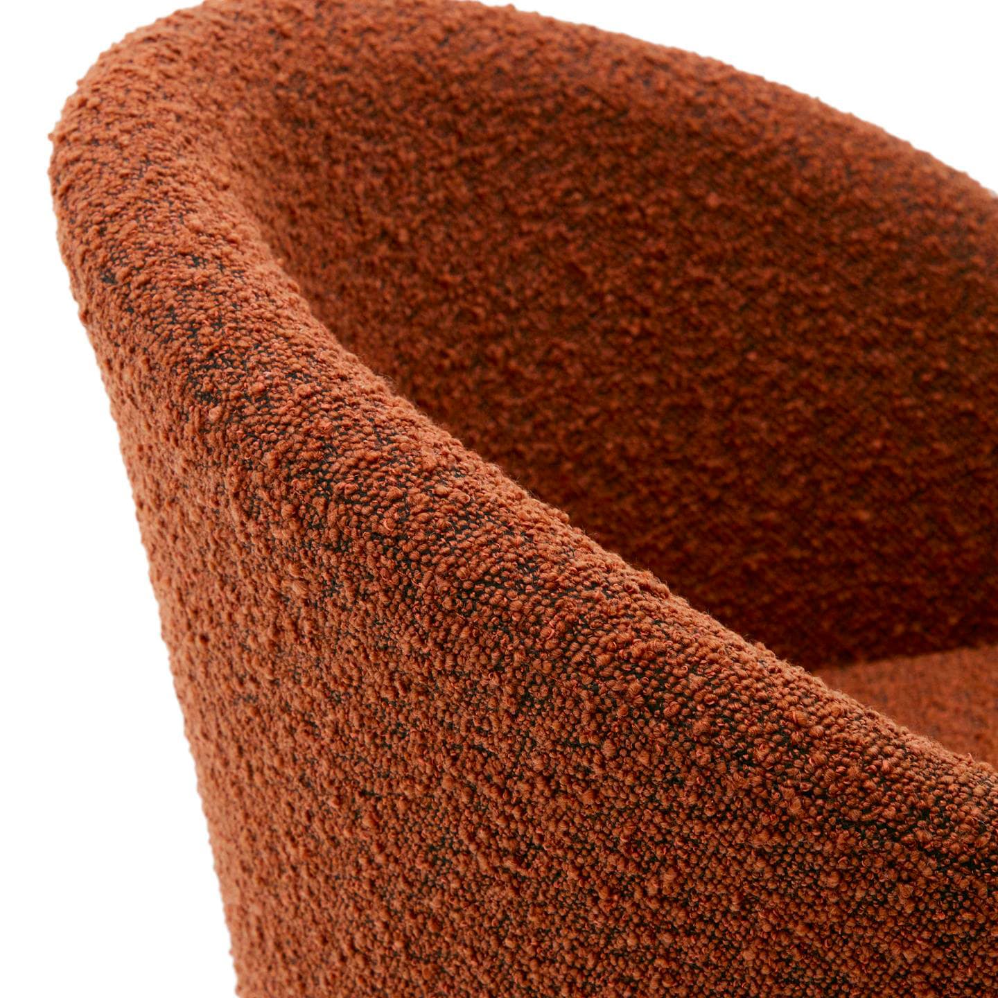 Kave Home Drehstuhl MARVIN braun/Buche massiv mit Nussholzfinish