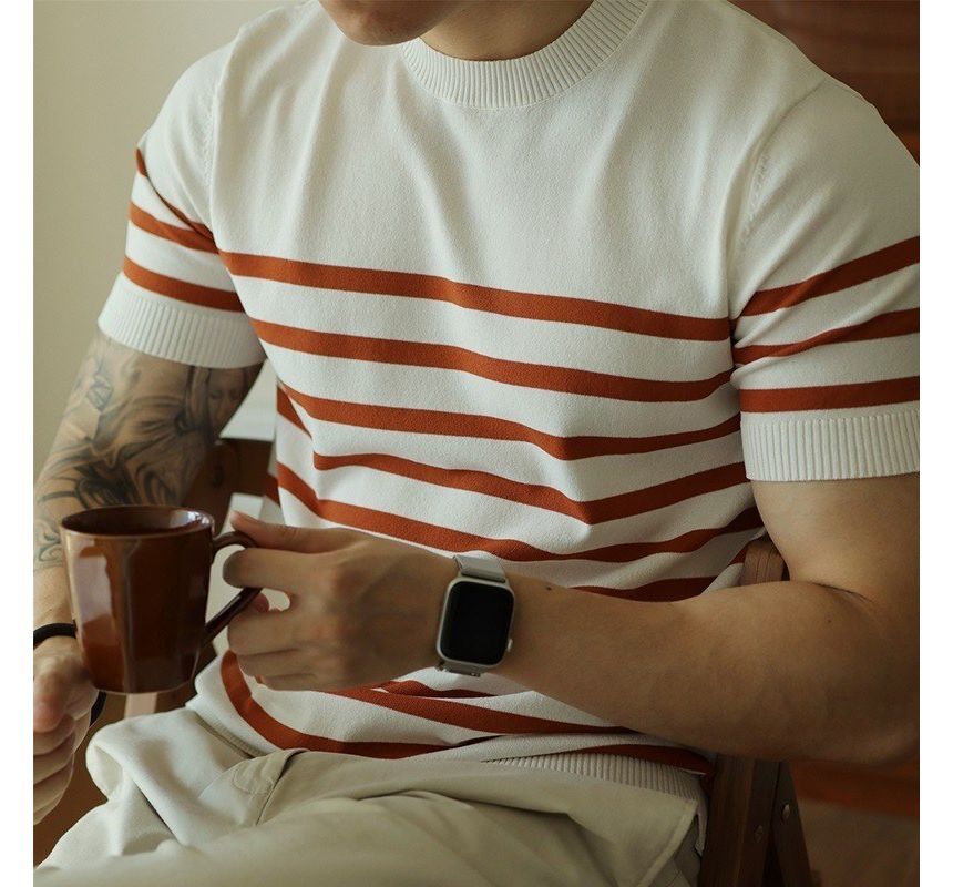 Nightbell - Gestreept T-shirt met korte mouwen en ronde hals
