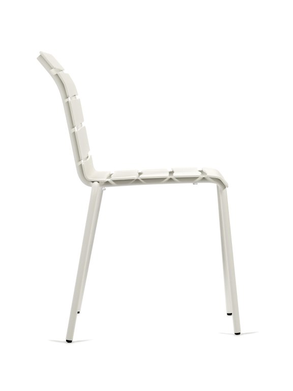 Valerie Objects Aligned tuinstoel off white