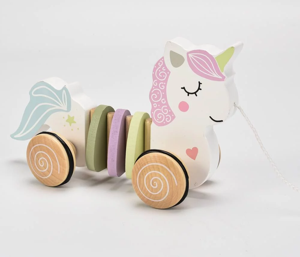 MA PETITE LICORNE A TIRER EN BOIS