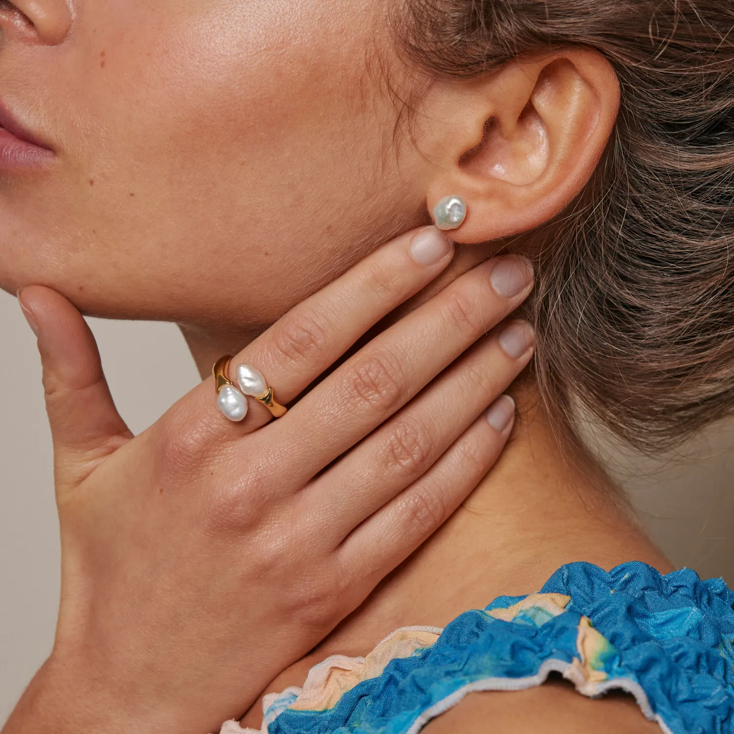 Enamel Baroque Pearl Øreringe 18 kt. Forgyldt Sølv E304G