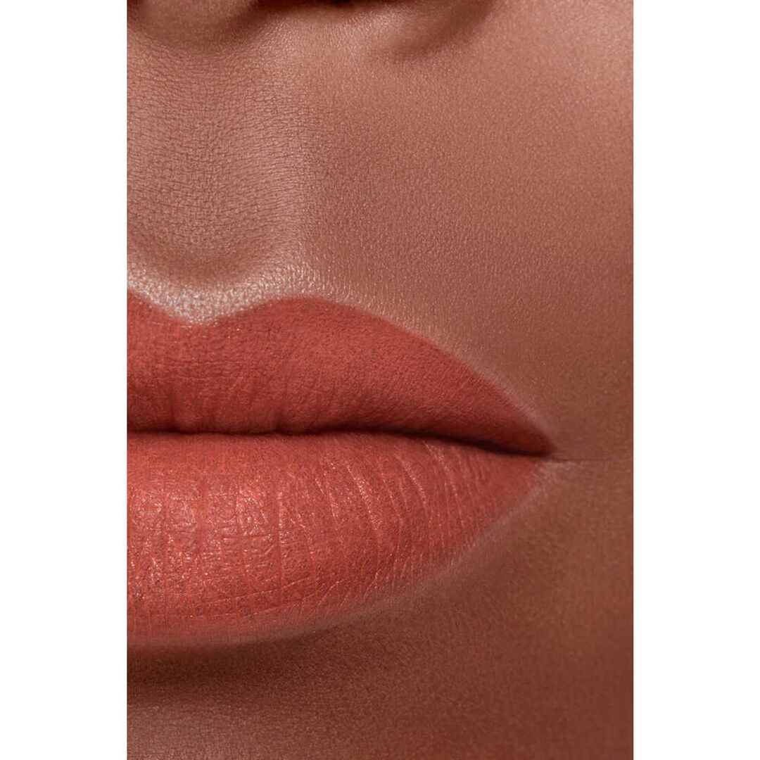 CHANEL Rouge Allure Velvet Batom Mate Luminoso