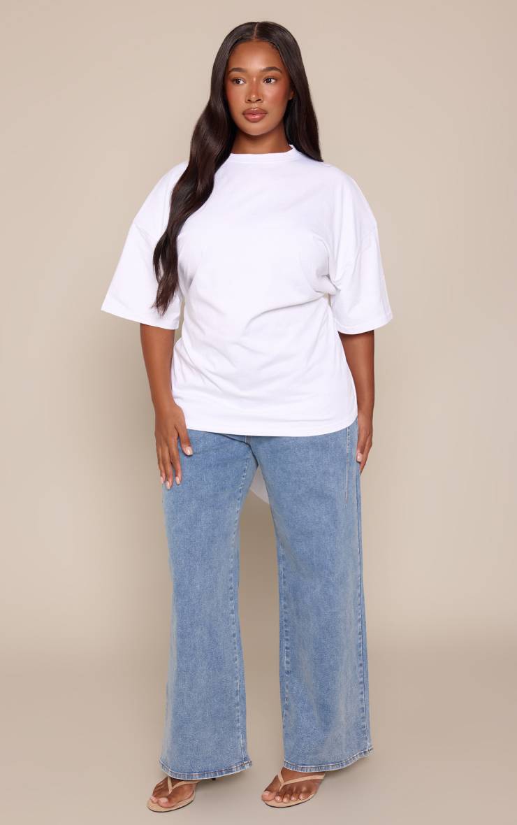 Rouge T-shirt Oversize Blanc Avec Détail Noué Et Épaulettes Structurées