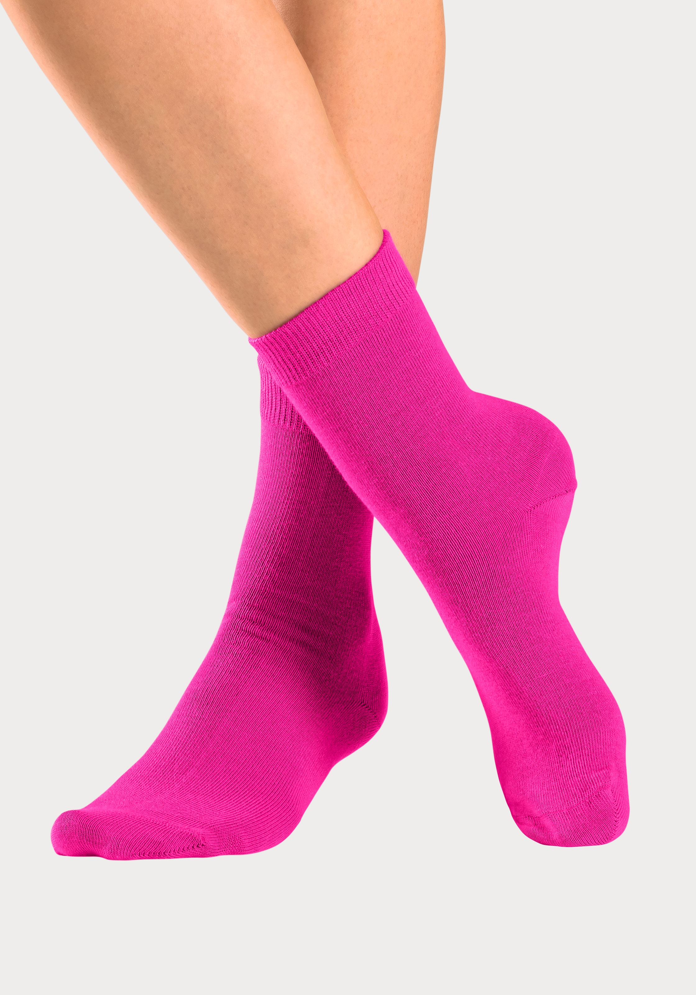 LASCANA Basicsocken Box, 7 Stk. tlg. in Geschenkbox für den Valentinstag