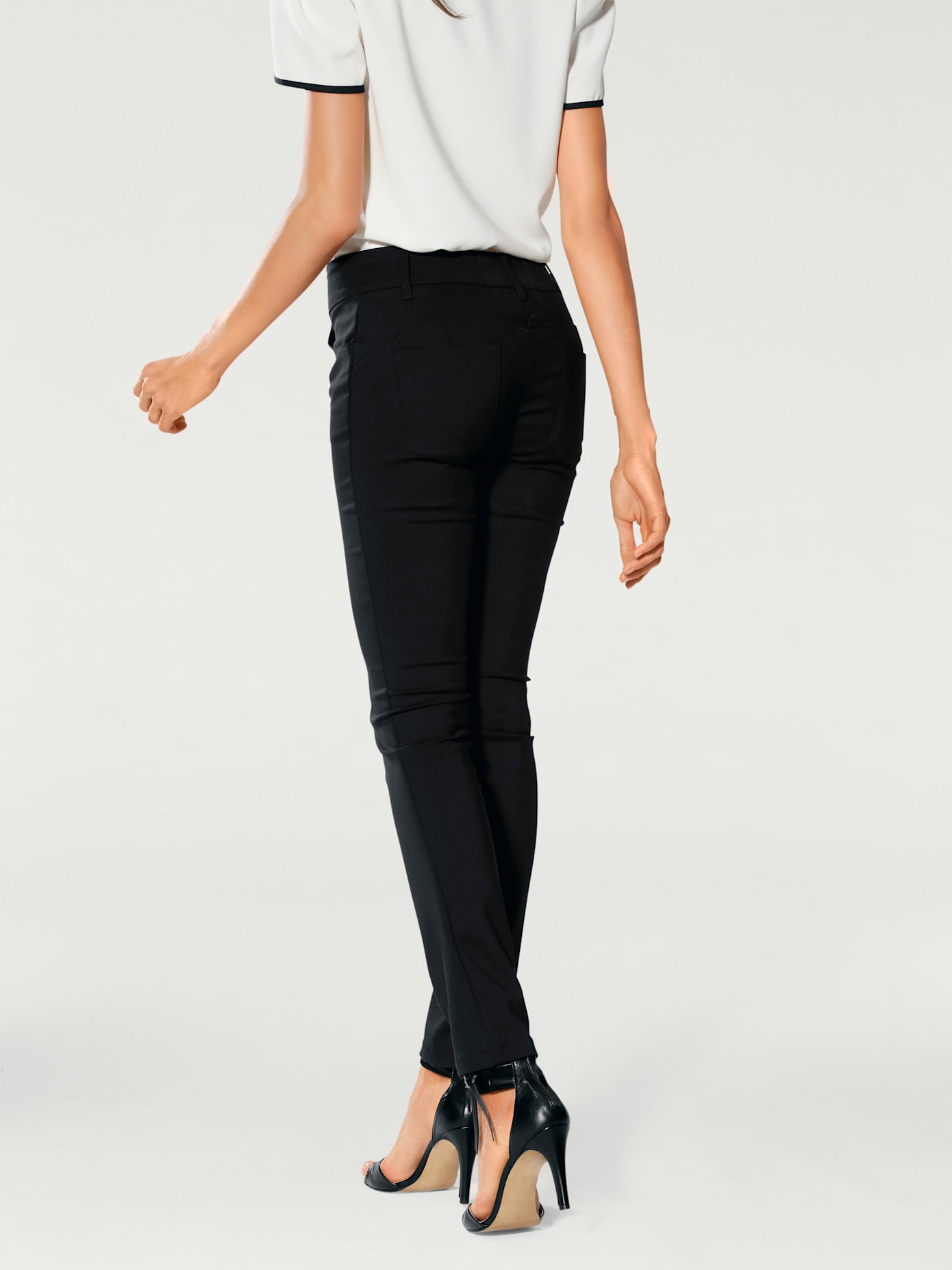 Pantalon effet ventre plat coupe skinny