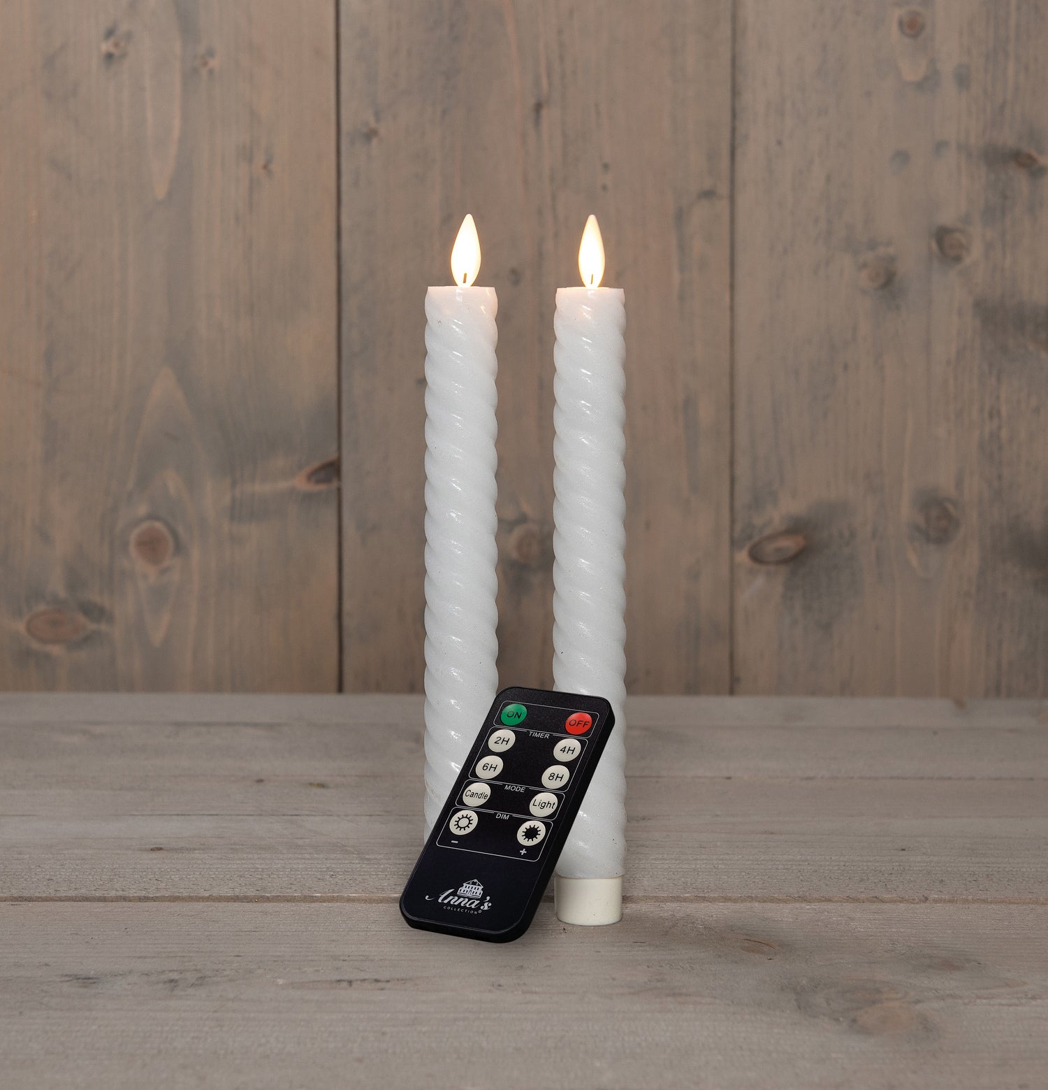 Anna's Collection LED dinerkaars Swirl bewegende vlam met timer wit D 2,2 H 23 cm 2 stuks