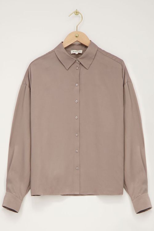 Taupe oversized blouse satijn
