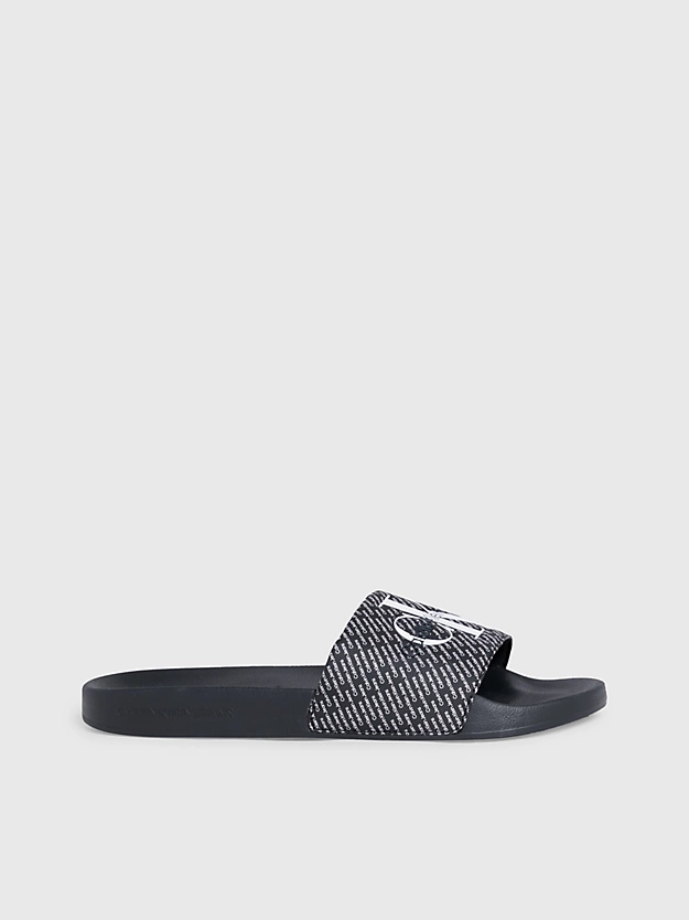 Chinelo com logotipo