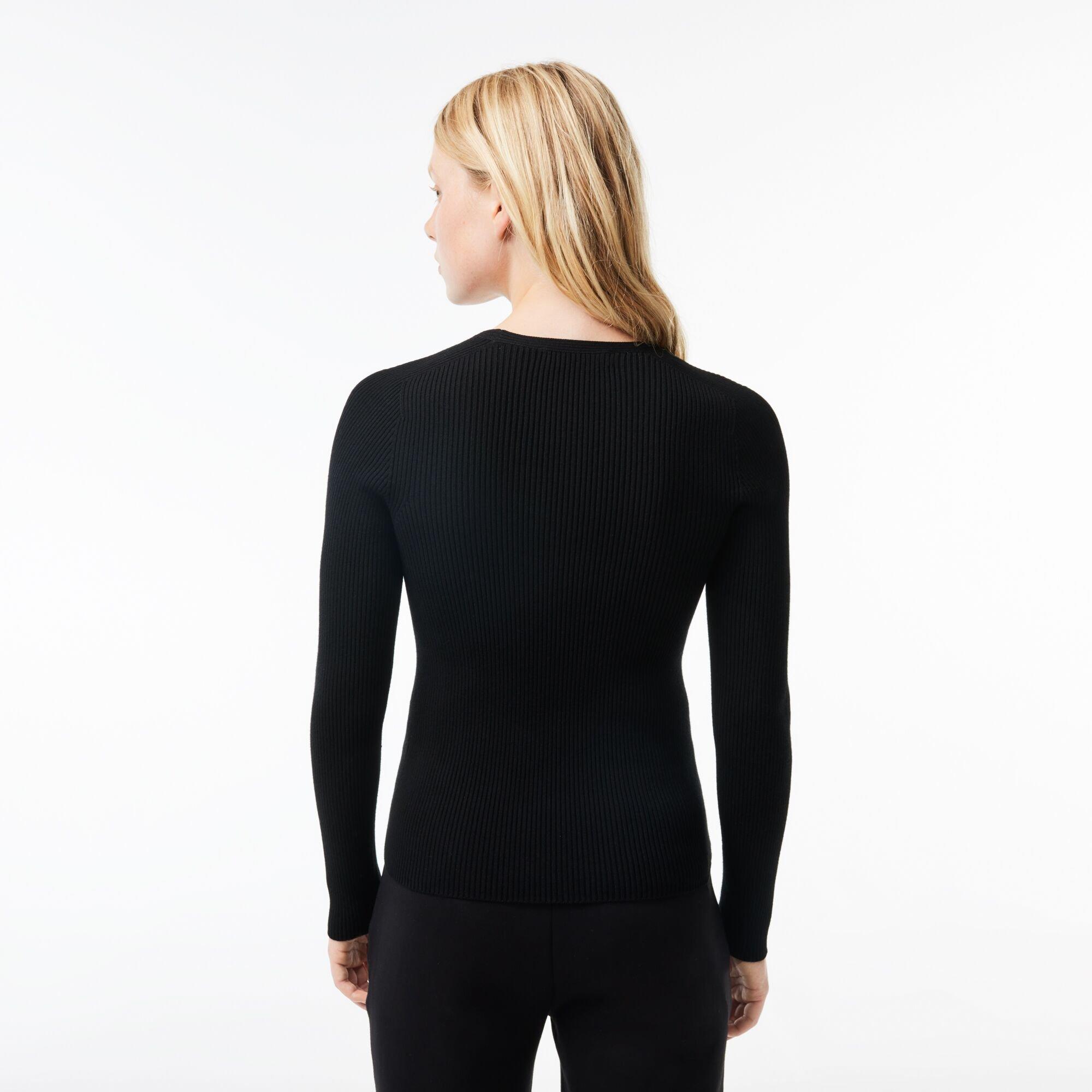 Lacoste Seamless V Neck Ribbed Sweater
