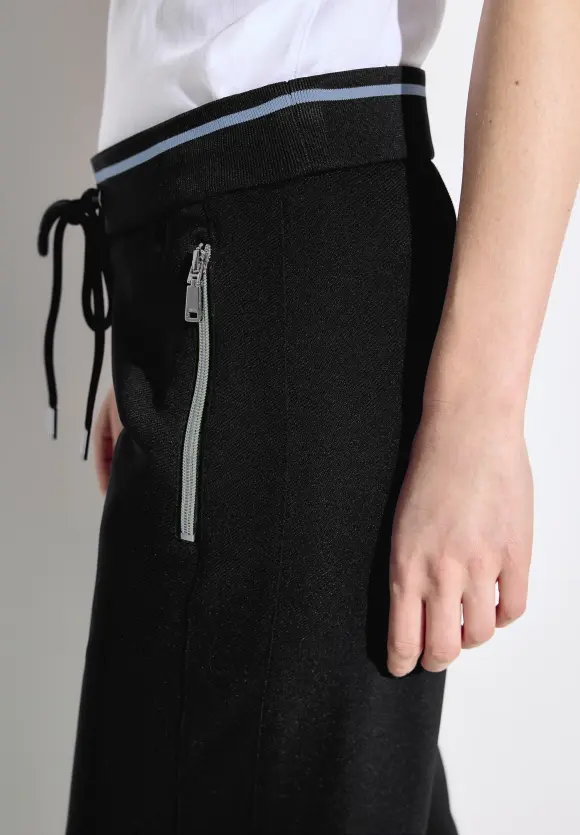 Loose Fit Hose - Black