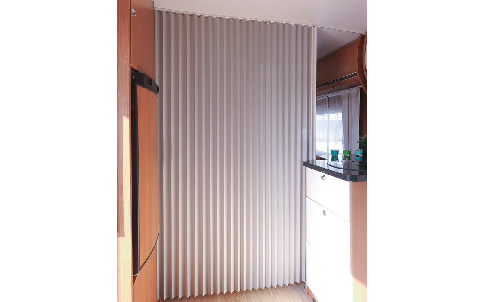 Remis Remiform I Flexibler Raumtrenner 800 x 1900 mm cremeweiß