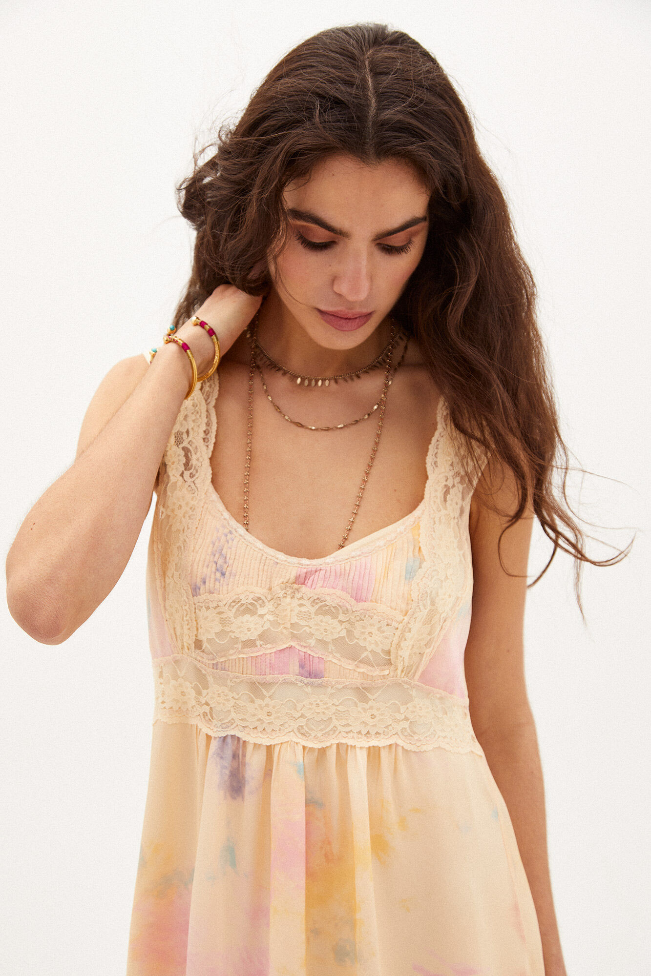 Cintia. Vestido midi com estampa tie-dye - Vários