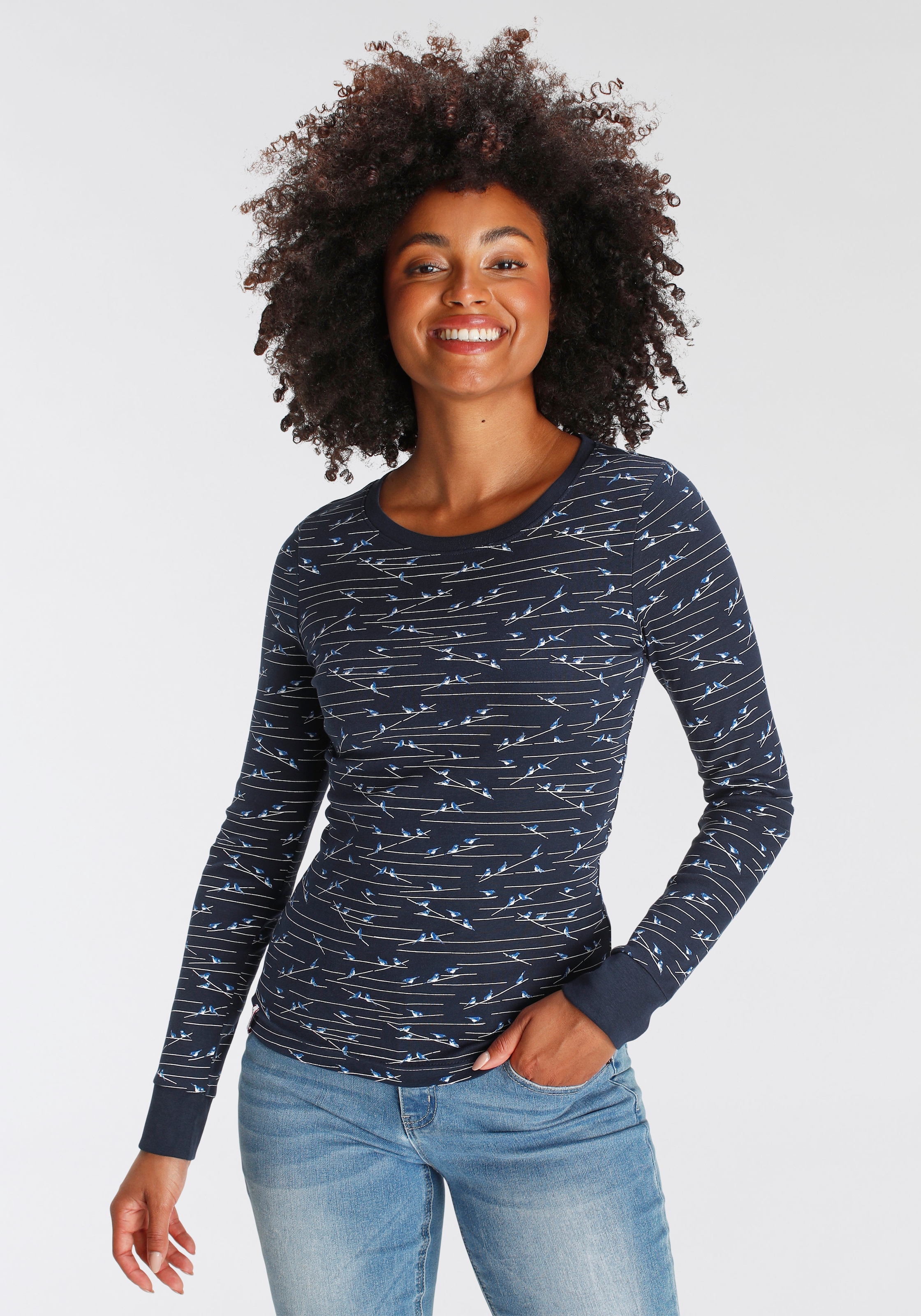 KangaROOS Langarmshirt , sehr figurbetonte Passform,  Rundhalsausschnitt,  aus 100% Baumwolle