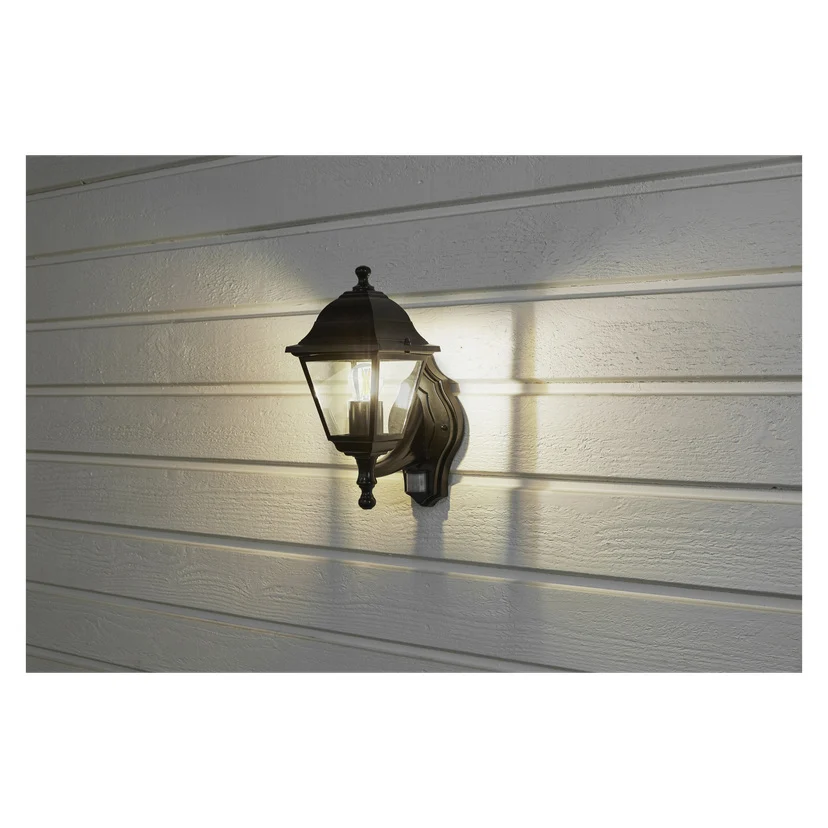 Vegglampe med bevegelsessensor IP44 E27