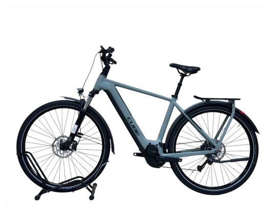 Produit reconditionné . Cube Kathmandu Hybrid One 625 SHIMANO 2023 . Vélo électrique . Cube . très bon état