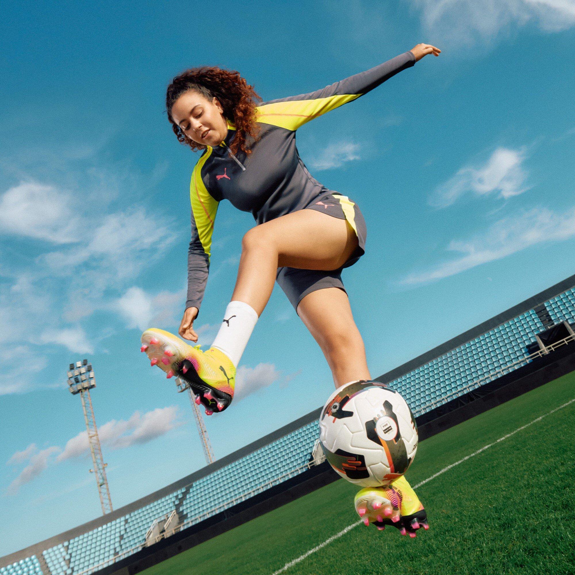 Puma FUTURE 8 ULTIMATE Womens Firm Ground Football Boots