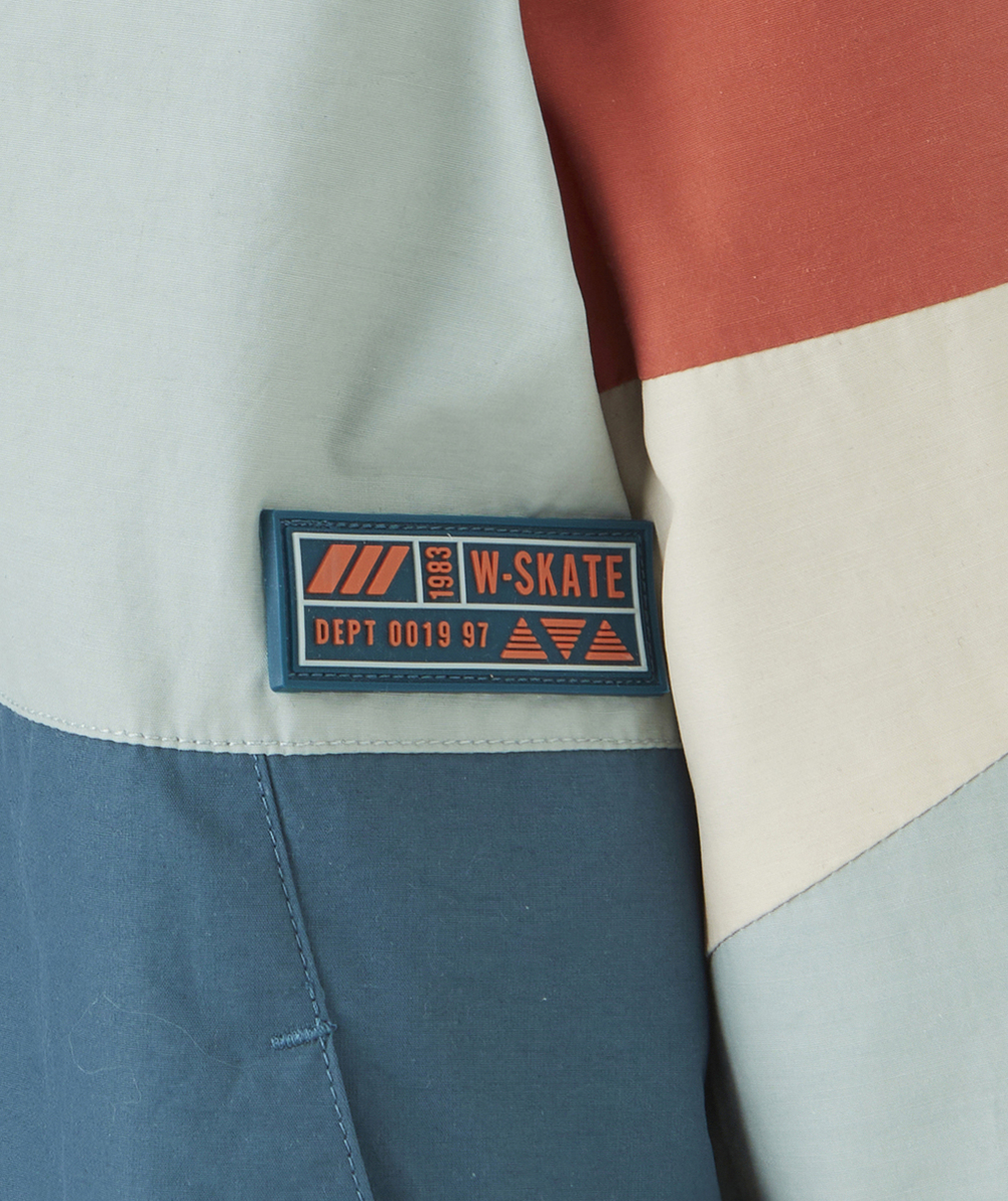 blouson à capuche garçon vert orange et écru avec patch