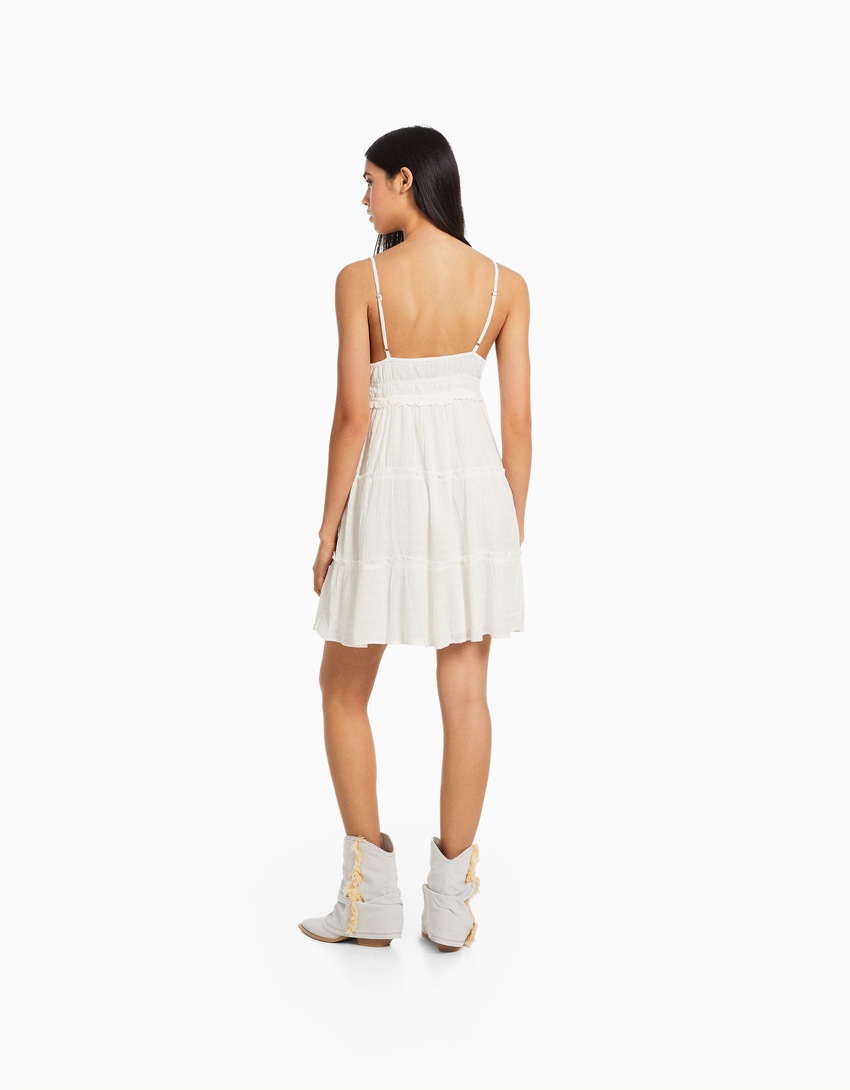 Mini vestido com alças franzidas