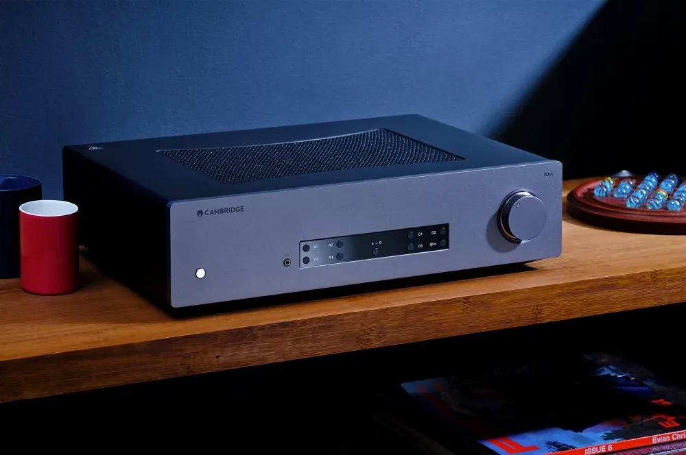 Cambridge CXA81 MKII Amplis hi-fi stéréo