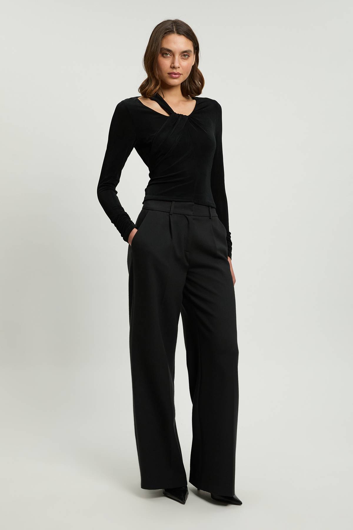 KarenMillen Haut À Manches Longues En Crêpe Fluide Avec Détail Torsadé