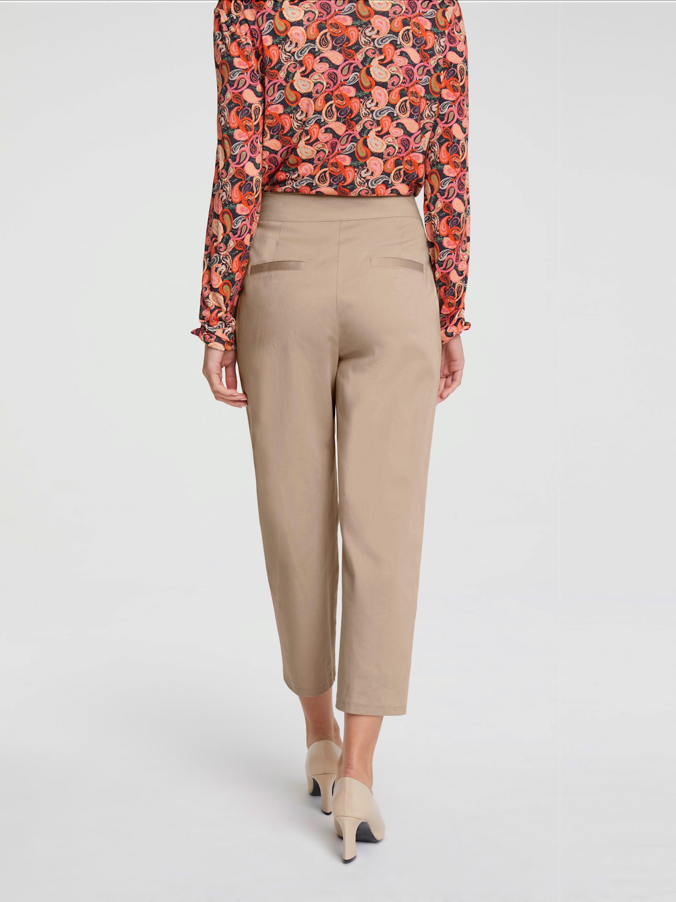 Pantalon coupe carotte