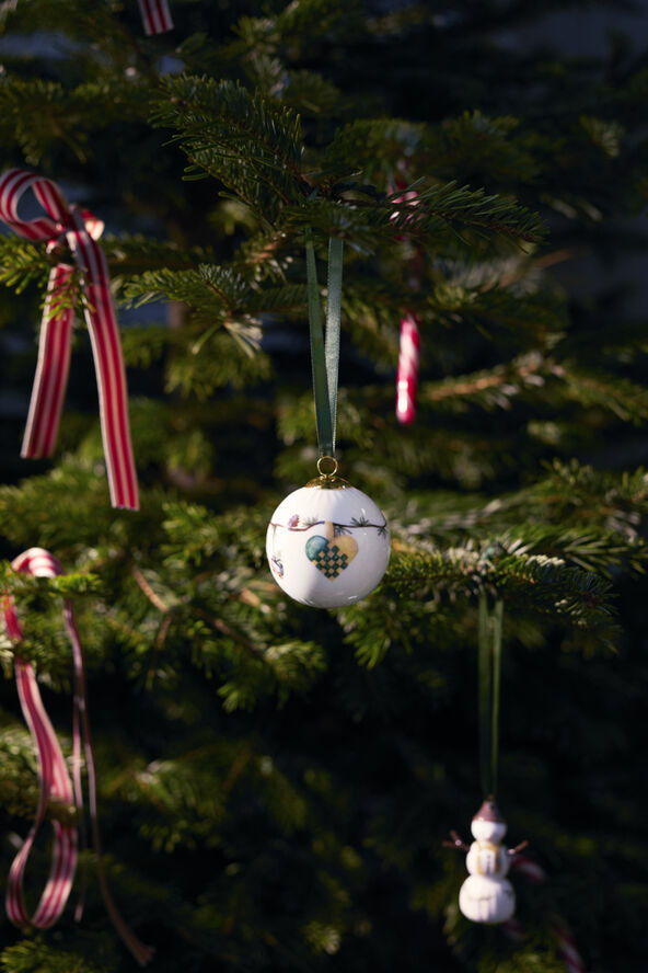 Kähler Hammershøi Christmas Kugle 2024 Ø6 cm hvid m. deko Hvid