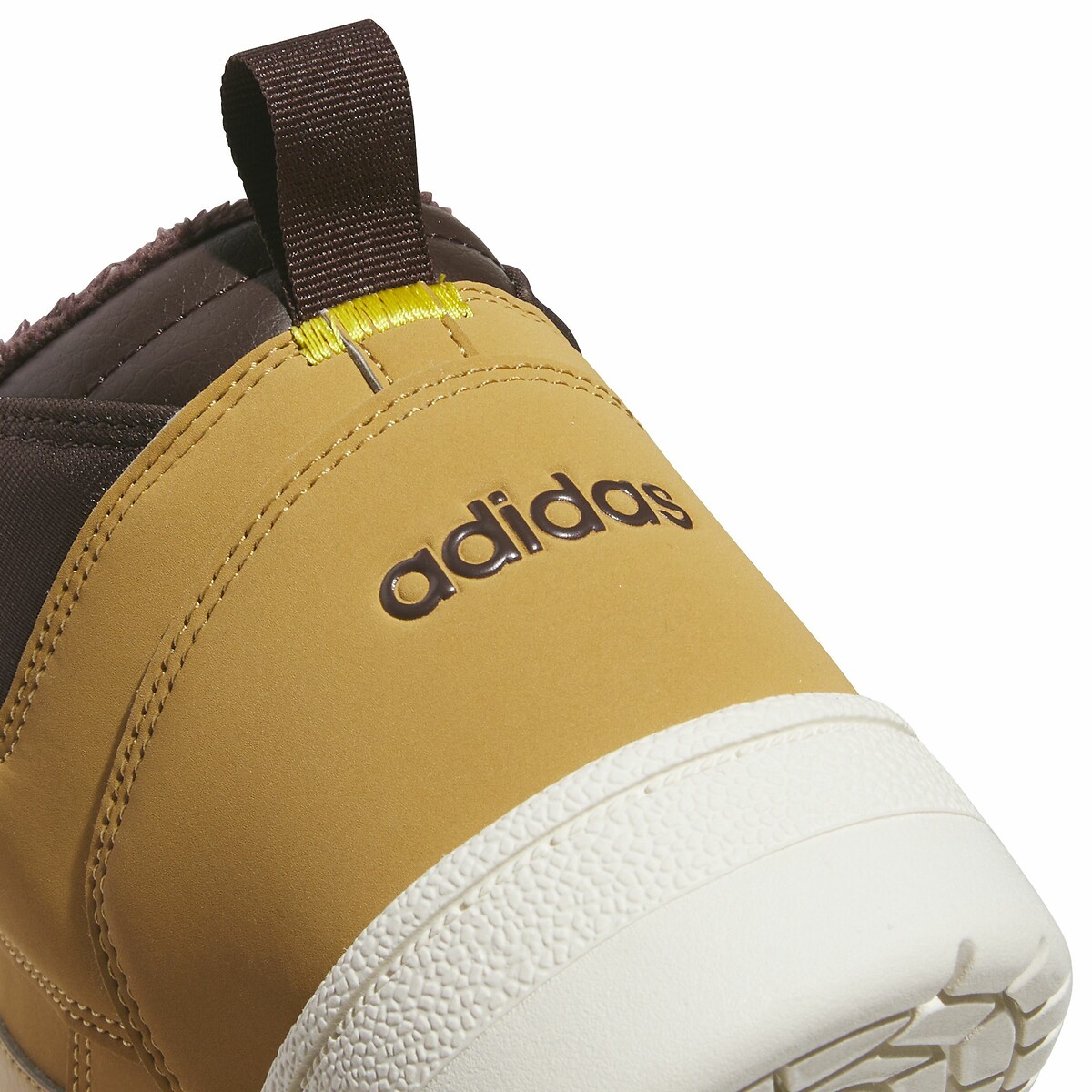 ADIDAS SPORTSWEAR<br>Tênis Rapid Court Mid Winterized