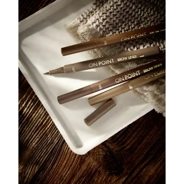 ON POINT Brow Liner 030