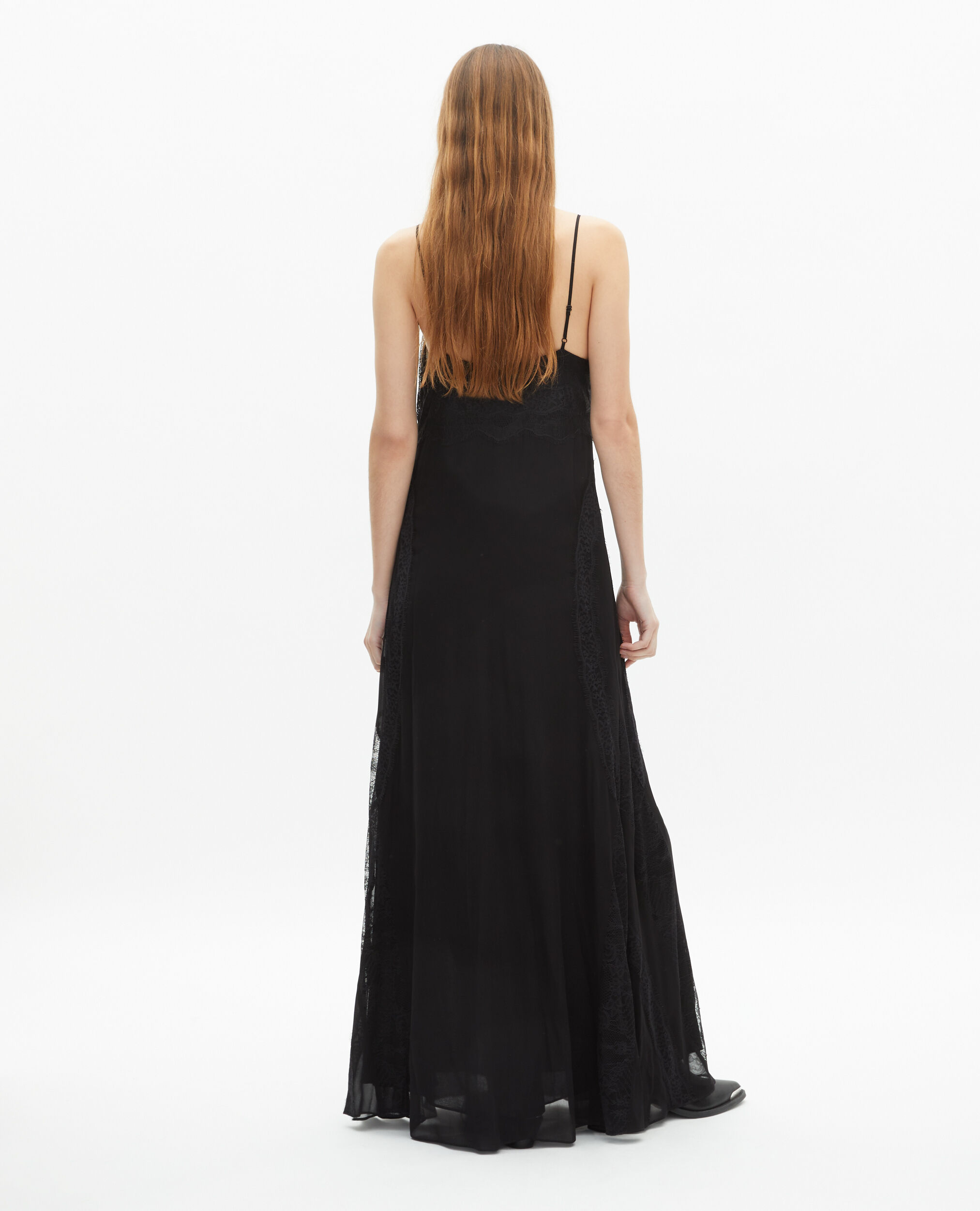 Robe longue à bretelles en dentelle noire