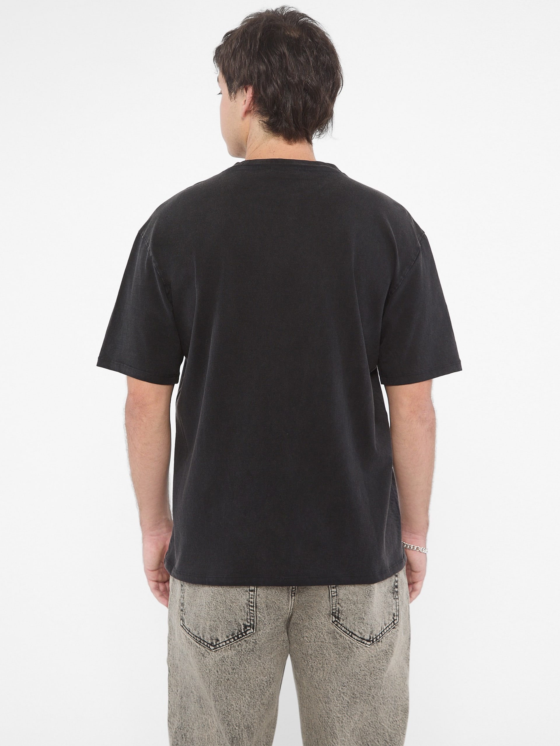 Camiseta GUESS Originals com o logo Baker